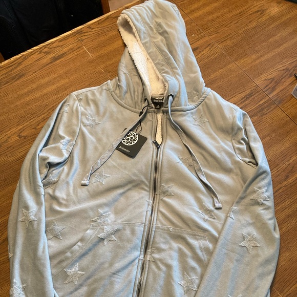 Bobeau Women’s Hoodie. - Picture 2 of 6